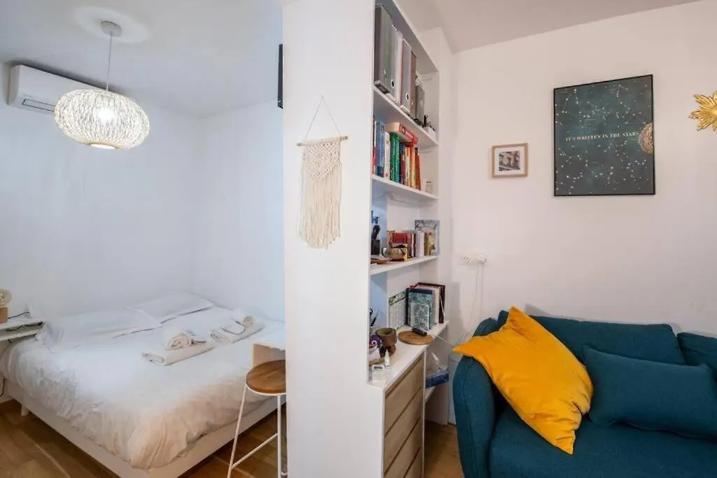 Appartement Cosy Avec Terrasse Paris Apartment